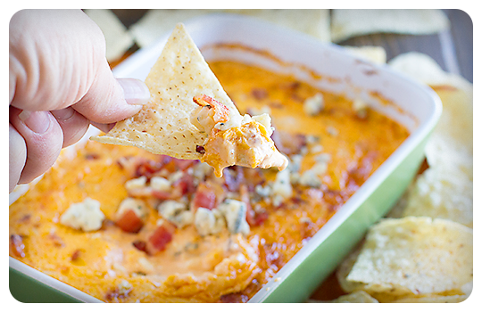 Cheesy Buffalo and Bacon Dip